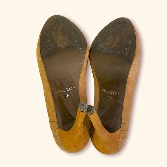 𝅺ALDO platform beige suede stiletto pumps size 38 (fits like a 7-7.5) - Picture 5 of 5